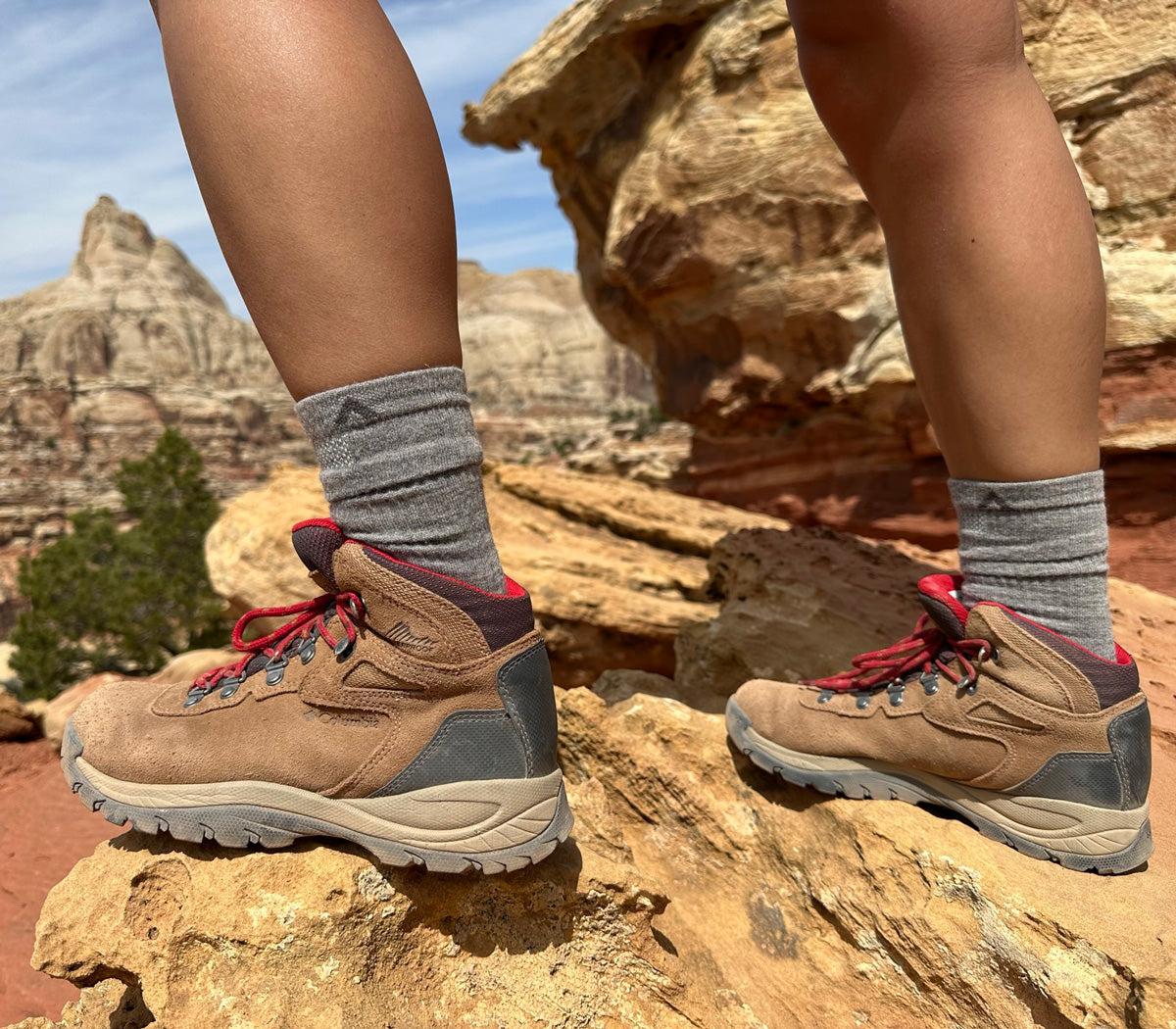 Wigwam sock wearer hiking in the mountains