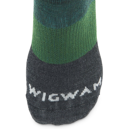 Trail Junkie Ultralight Low Sock With Merino Wool - June Bug toe perspective