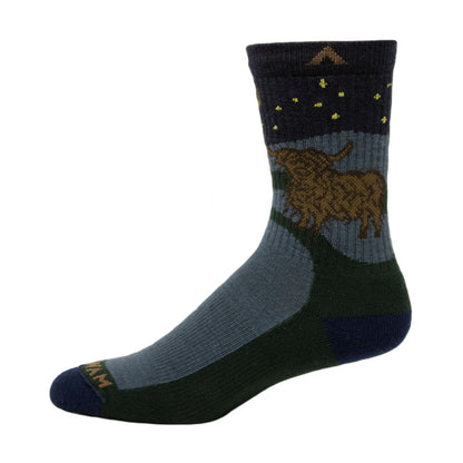 Highland Mid-Crew Lightweight Sock - Navy ll right - made in The USA Wigwam Socks