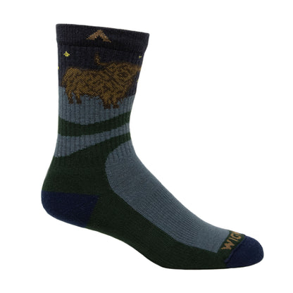 Highland Mid-Crew Lightweight Sock - Navy ll left - made in The USA Wigwam Socks