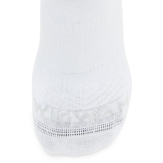 Catalyst Ultra-lightweight Low Cut Sock - White toe perspective